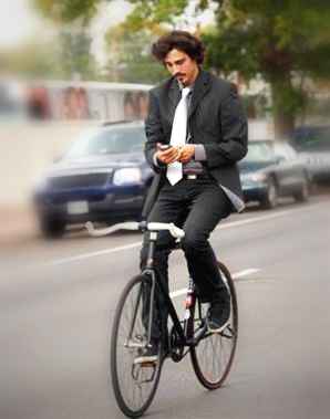 20140812-shapeshiftingui-man-bike-phone